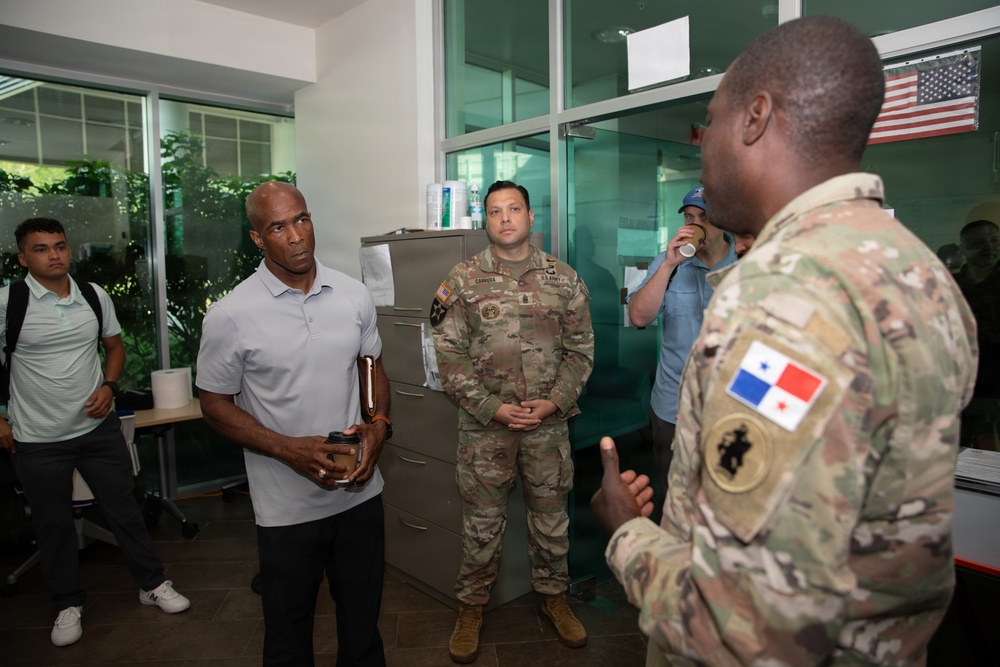 U.S. Army Brig. Gen. visits the Joint Security Cooperation Group–Panama