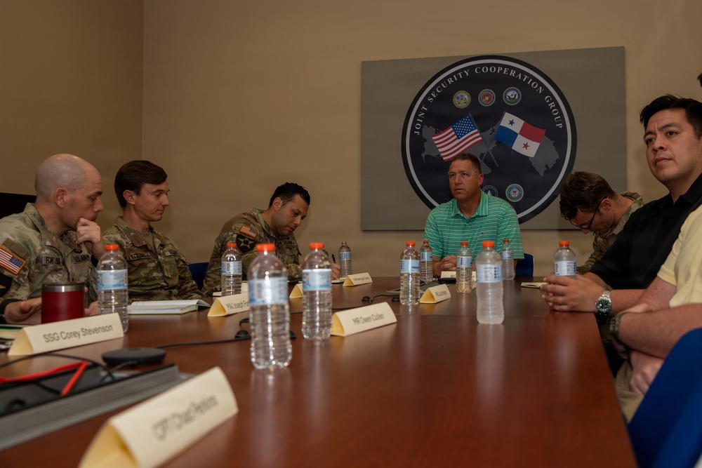 U.S. Army Brig. Gen. visits the Joint Security Cooperation Group–Panama