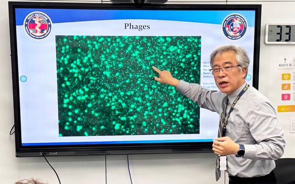 Research of integrating Phage Therapy at NAMRU San Antonio