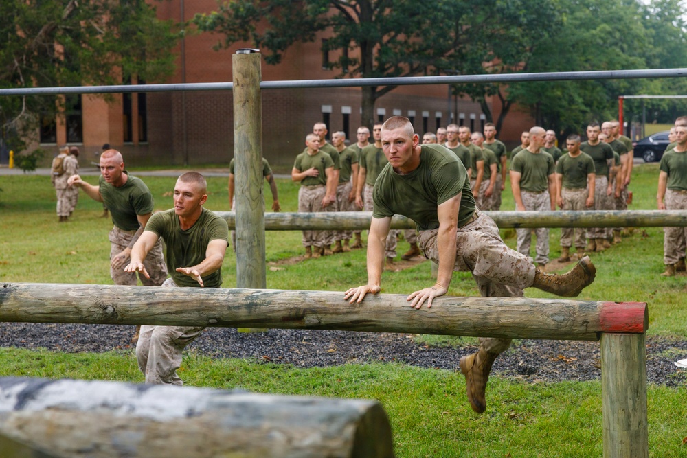 OCC 252 Company D Conducts The Obstacle Course