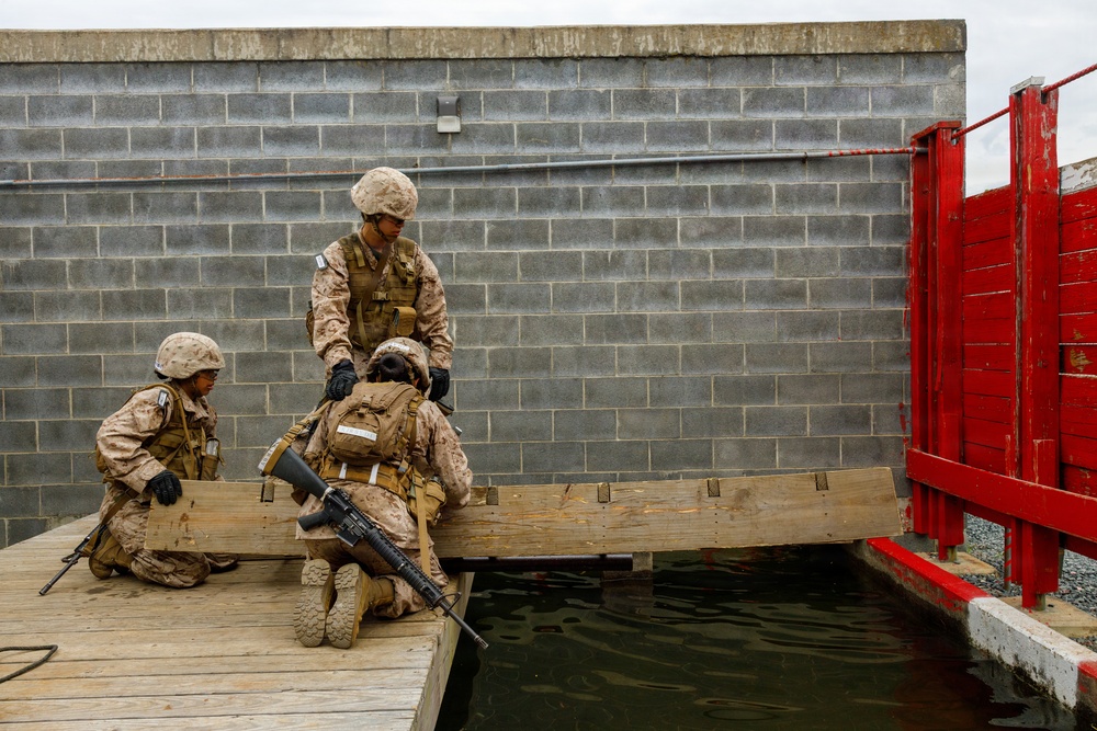 OCC 252 Company D Conducts The Leadership Reaction Course