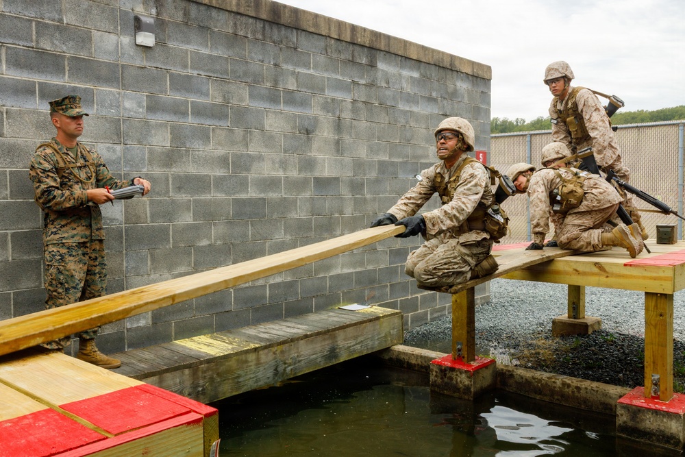 OCC 252 Company D Conducts The Leadership Reaction Course