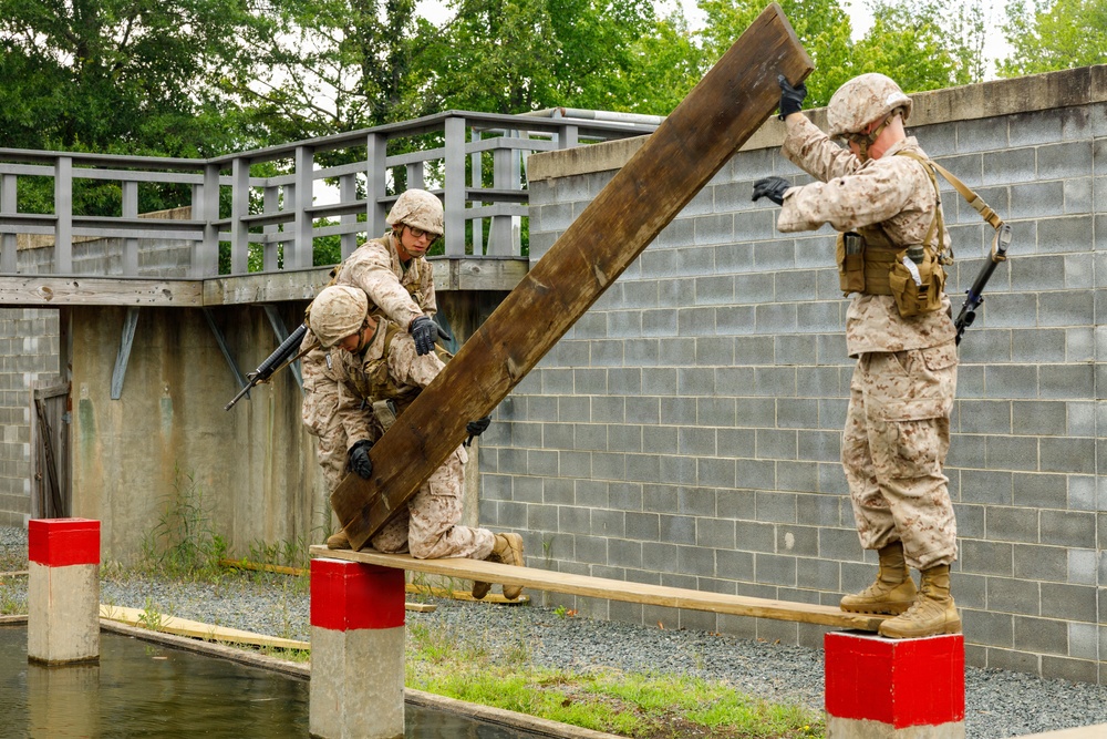 OCC 252 Company D Conducts The Leadership Reaction Course