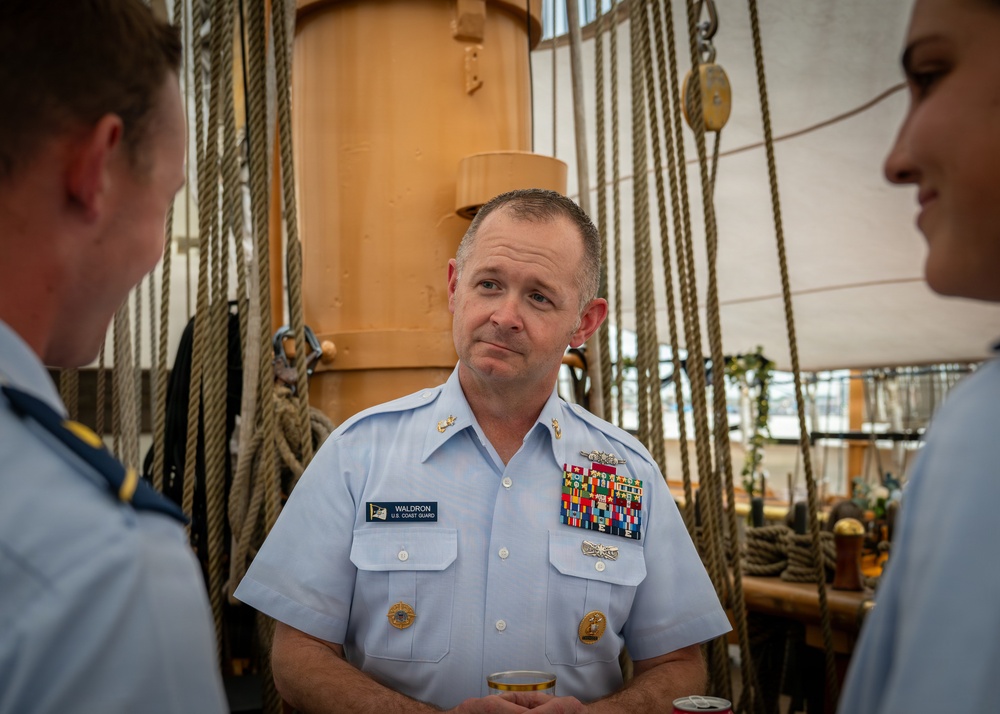 Military leaders of today share wisdom with Coast Guard leaders of tomorrow