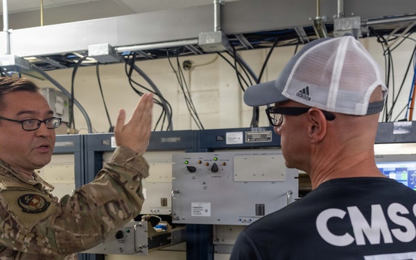 CMSSF tours Hawaii installations, highlights joint force integration