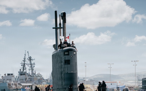 Royal Canadian Navy Victoria-class long-range patrol submarine HMCS Corner Brook (SSK 878) departs Pearl Harbor to begin RIMPAC 2026 sea phase