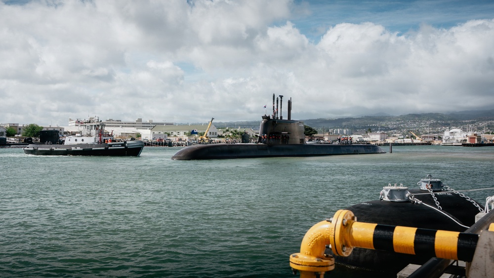 Republic of Korea Navy Dosan Ahn Changho (SS 038) departs Pearl Harbor to begin RIMPAC 2026 sea phase