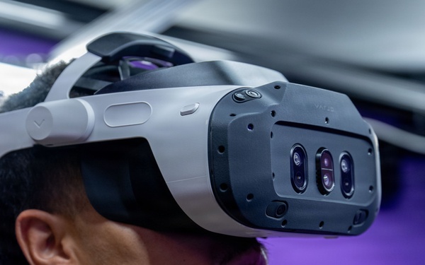 Hurlburt releases VR training for air traffic controllers