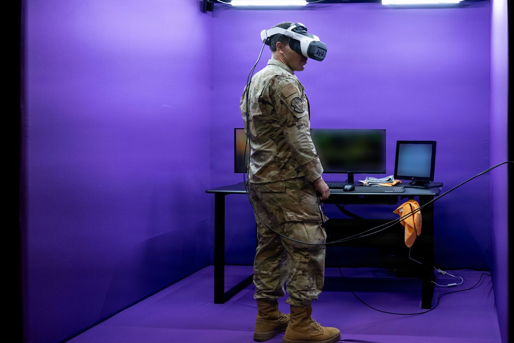 Hurlburt releases VR training for air traffic controllers