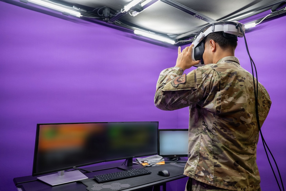 Hurlburt releases VR training for air traffic controllers