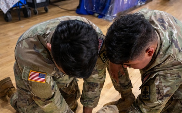 JTF-DC National Guardsmen train in medical skills