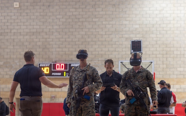 Simulating the Battlefield: 1st MLG Marines counter simulated drones with virtual reality technology