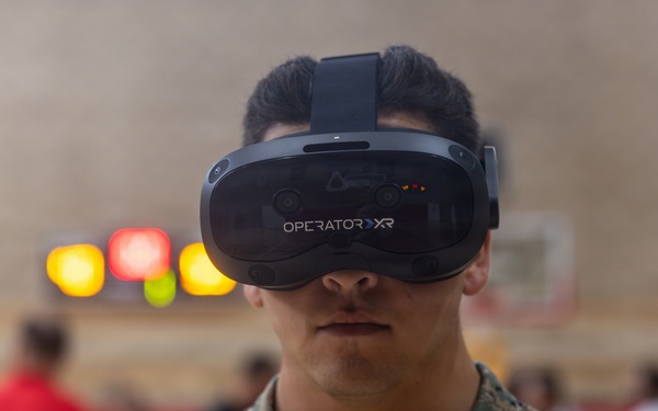 Simulating the Battlefield: 1st MLG Marines counter simulated drones with virtual reality technology