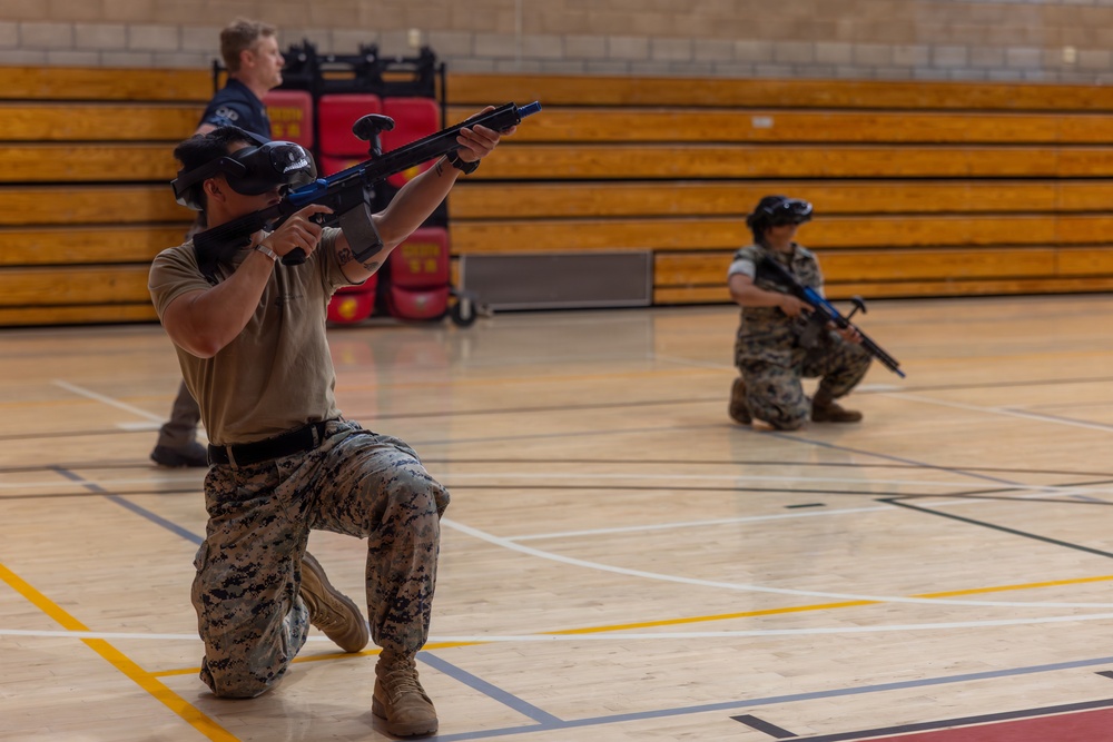 Simulating the Battlefield: 1st MLG Marines counter simulated drones with virtual reality technology