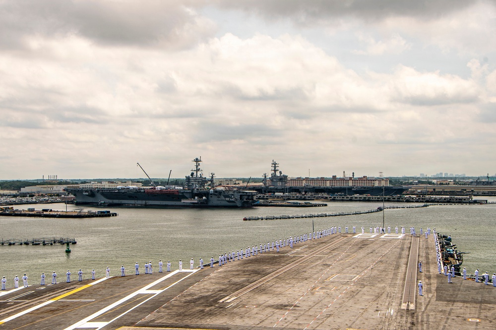 USS Nimitz pulls into Naval Station Norfolk for a Homeport Shift
