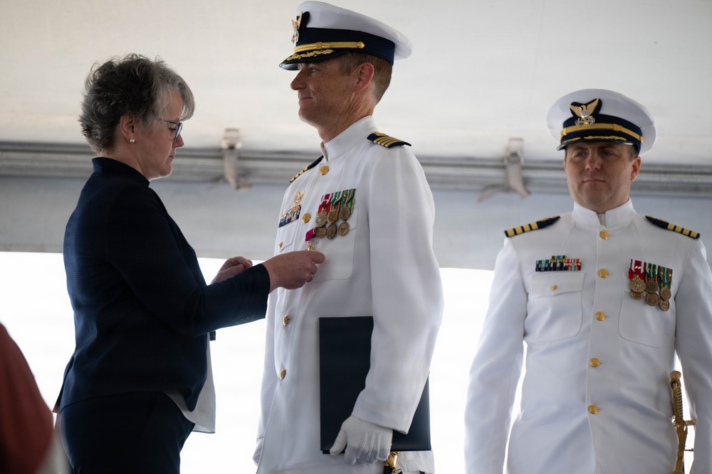 U.S. Coast Guard Base Seattle holds change-of-command ceremony