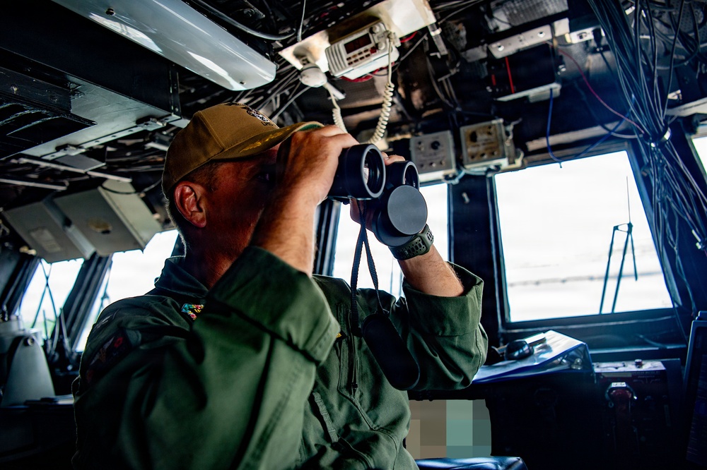USS Essex transits out of Pearl Harbor