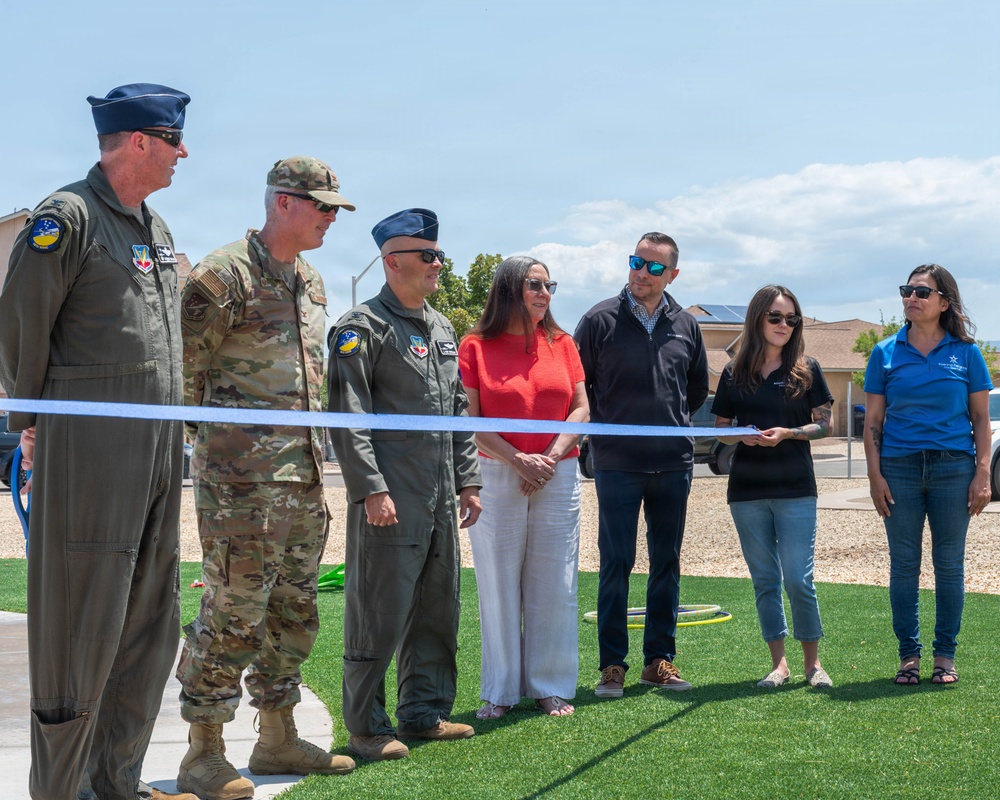 Holloman celebrates reopening of renovated splash pad
