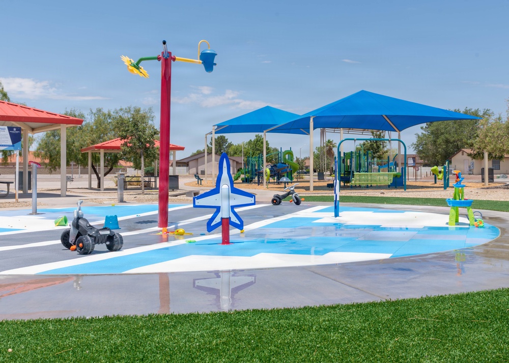 Holloman celebrates reopening of renovated splash pad