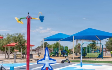 Holloman celebrates reopening of renovated splash pad