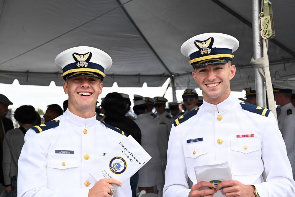 U.S. Coast Guard Cutter Waesche (WMSL 751) holds change-of-command ceremony