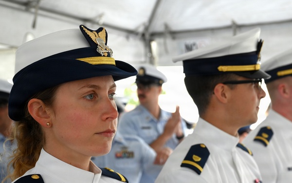 U.S. Coast Guard Cutter Waesche (WMSL 751) holds change-of-command ceremony