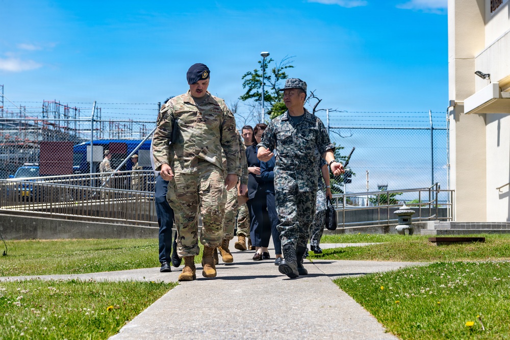 3rd Air Wing commander visits the 35th Fighter Wing, advancing U.S.-Japan alliance