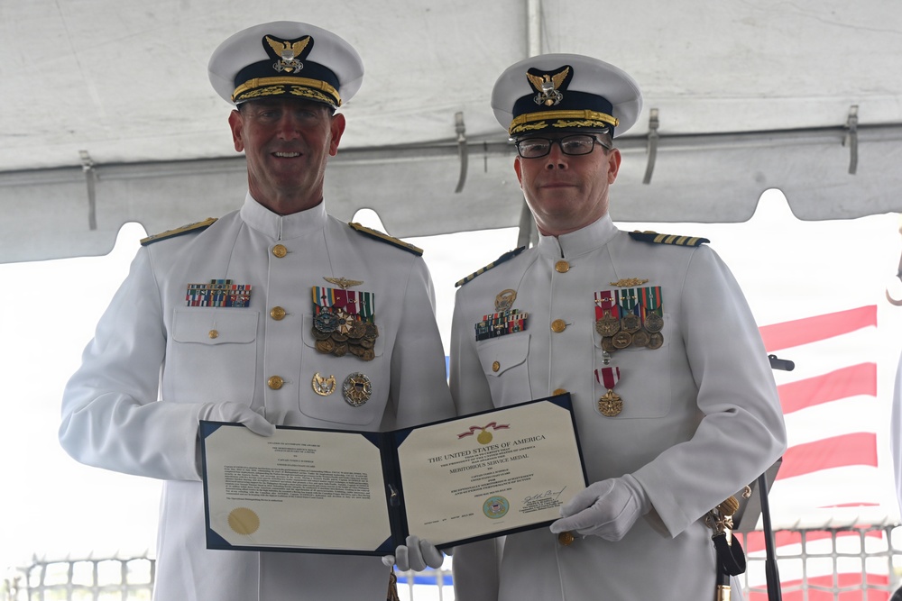 U.S. Coast Guard Cutter Waesche (WMSL 751) holds change-of-command ceremony