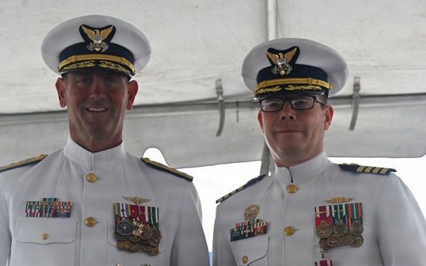 U.S. Coast Guard Cutter Waesche (WMSL 751) holds change-of-command ceremony