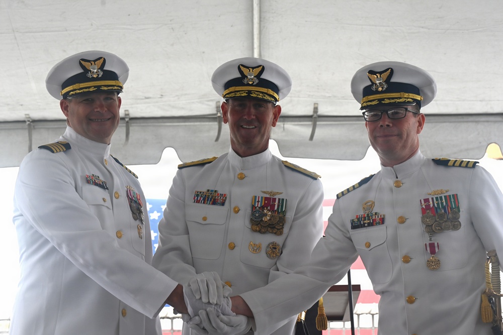 U.S. Coast Guard Cutter Waesche (WMSL 751) holds change-of-command ceremony