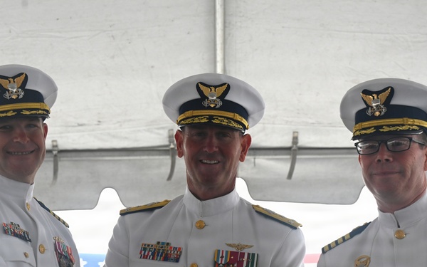 U.S. Coast Guard Cutter Waesche (WMSL 751) holds change-of-command ceremony