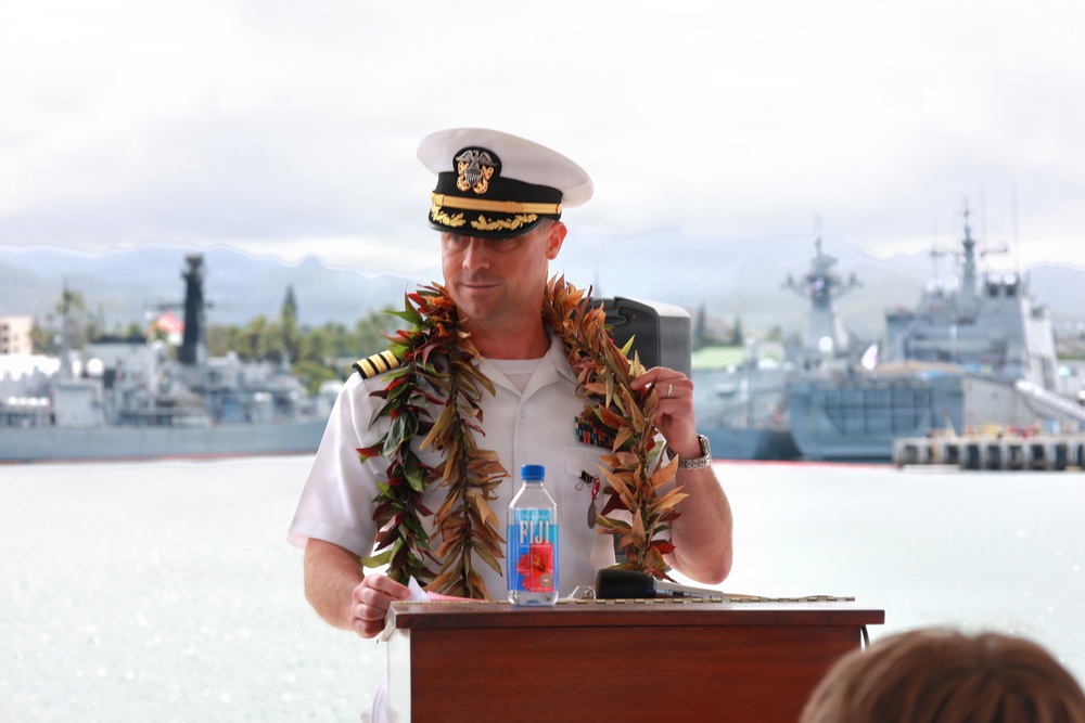 USS Wayne E. Meyer Holds Change of Command Ceremony