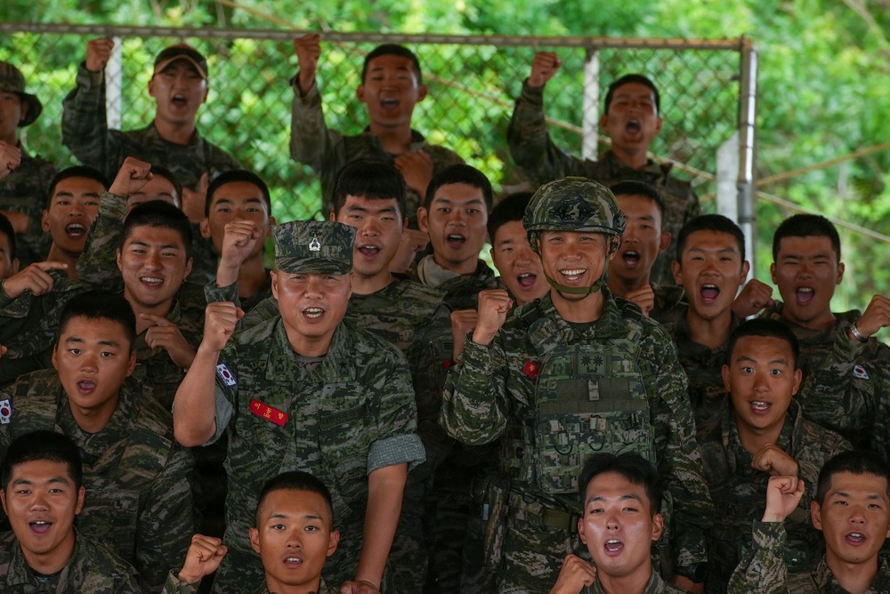 ROKMC Brig. Gen. Dong Hyang Lee visits RIMPAC 2026