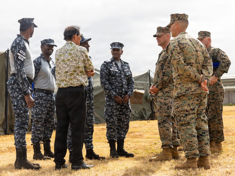 Sri Lankan honorary consulate visits 15th MEU command, Sri Lanka Marines during RIMPAC 26