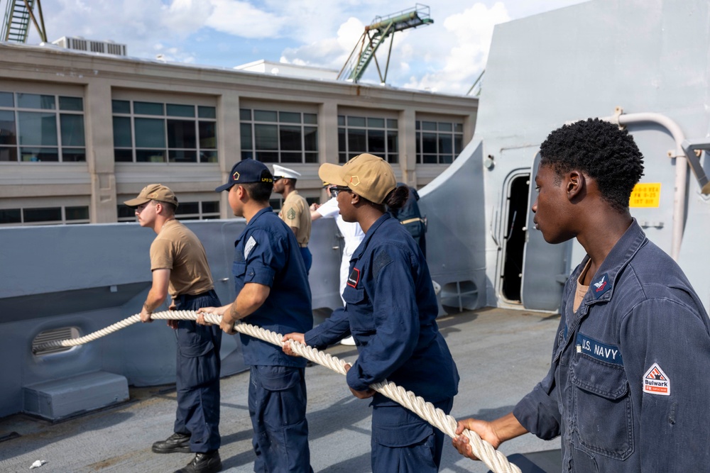 USS Arlington (LPD 24) Arrives in Boston for SAIL250