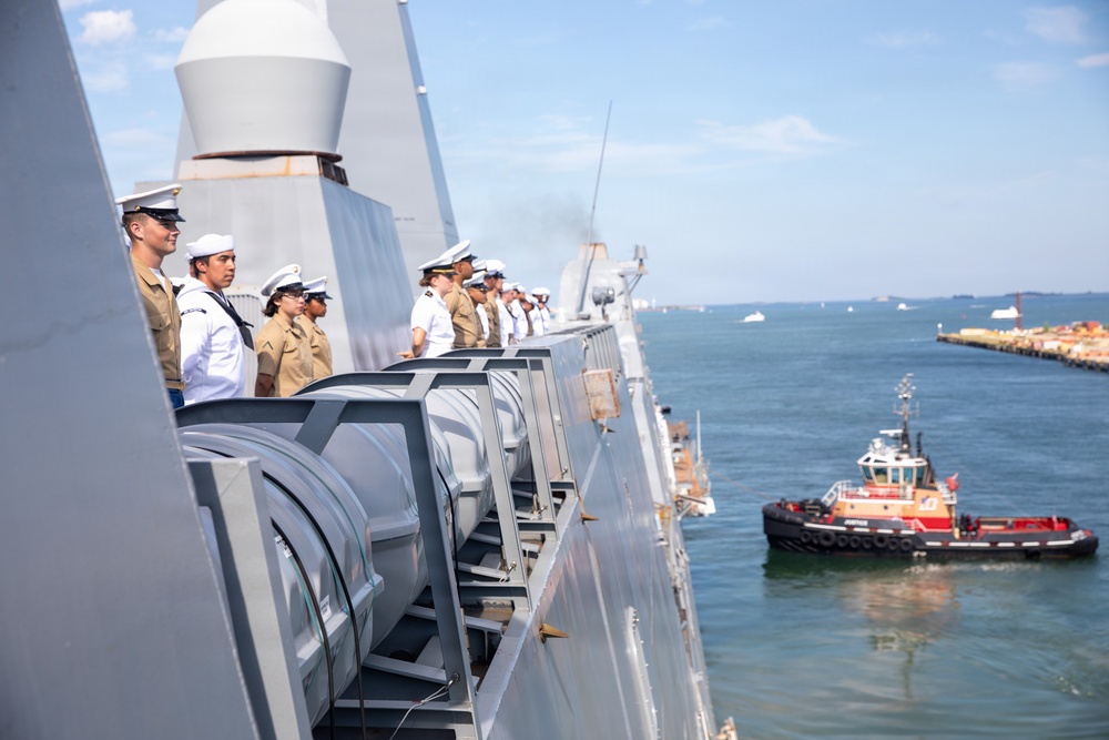 USS Arlington (LPD 24) arrives in Boston for SAIL 250 Boston