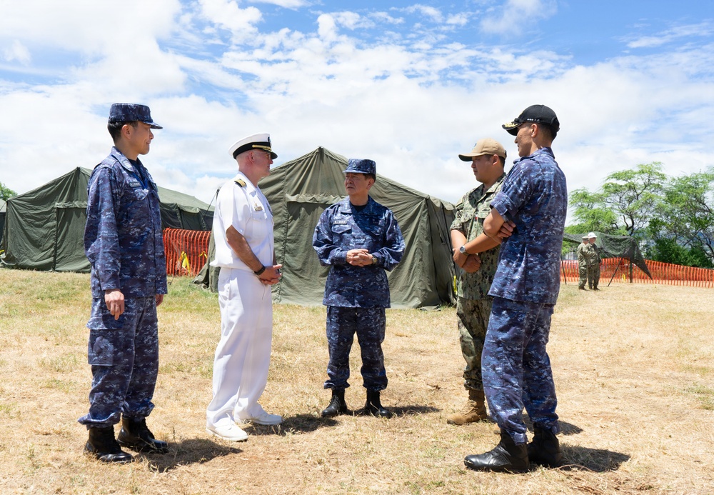 JMSDF Chief of Staff visits Seabees