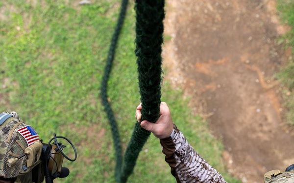 EODMU 5 conducts rappelling exercise with the Royal Thai Navy during CARAT 2026