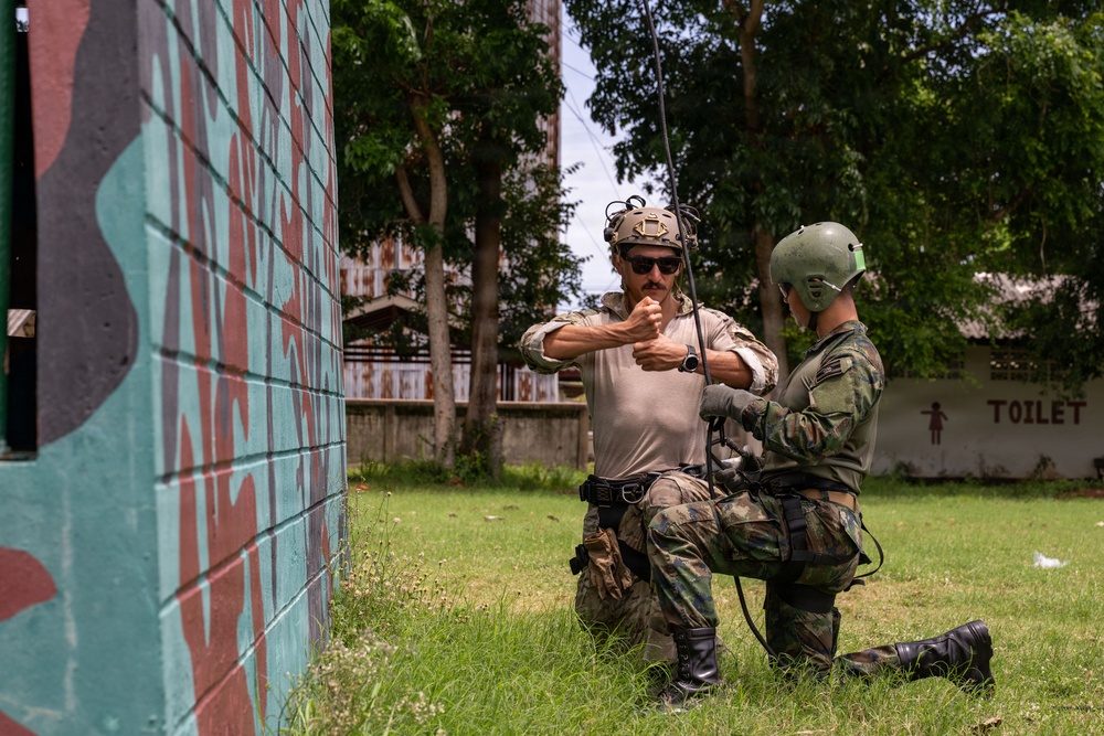 EODMU 5 conducts rappelling exercise with the Royal Thai Navy during CARAT 2026