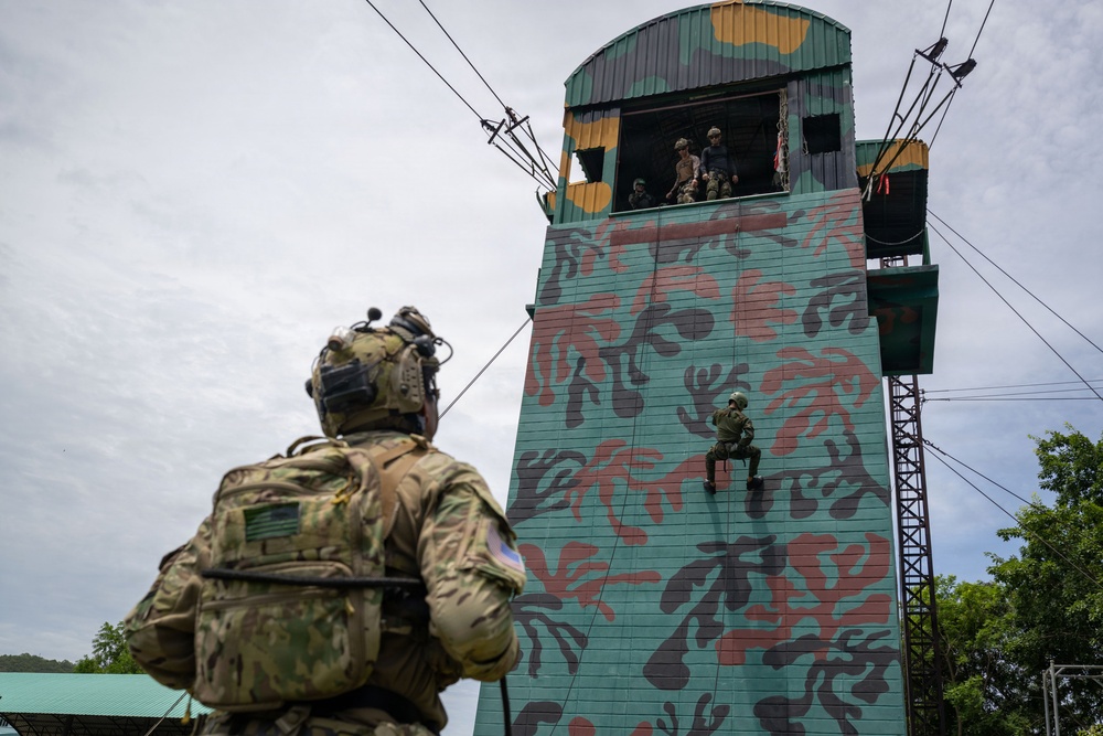 EODMU 5 conducts rappelling exercise with the Royal Thai Navy during CARAT 2026