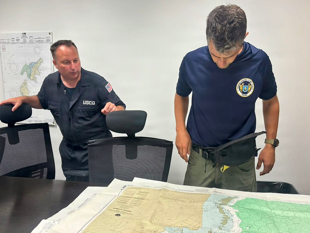 U.S. Coast Guard dive team arrives to Saipan to begin work on aids