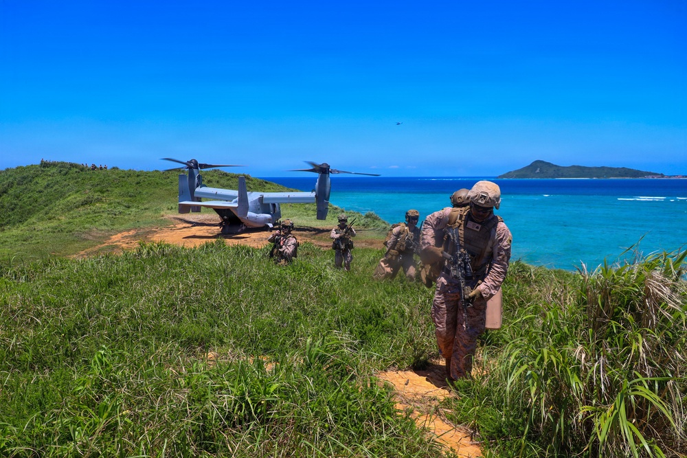U.S. Marines with 3/7 Conduct Close Air Support training
