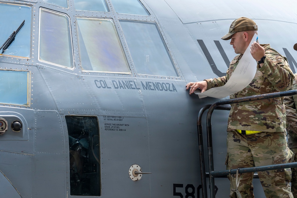 374th Airlift Wing welcomes new commander
