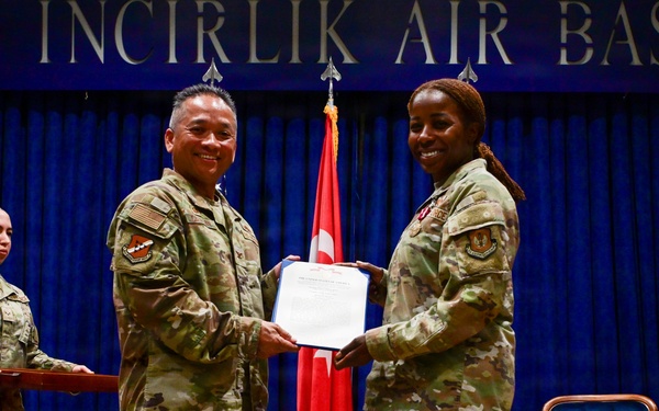 39th FSS change of command