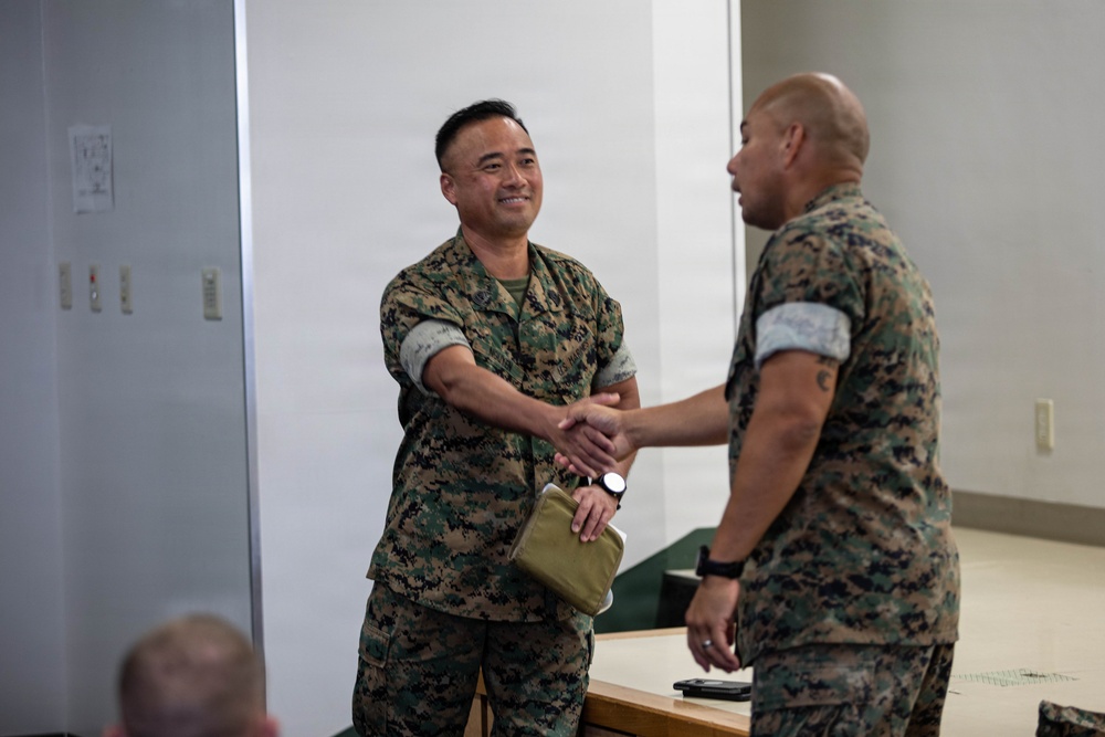 MCIPAC Sgt. Maj. Speaks with MCAS Iwakuni Marines and Sailors