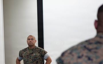MCIPAC Sgt. Maj. Speaks with MCAS Iwakuni Marines and Sailors