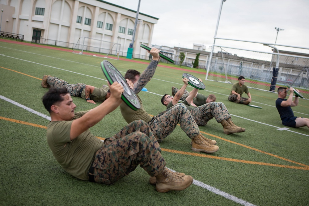 MCIPAC Sgt. Maj. conducts PT with MCAS Iwakuni Marines and Sailors
