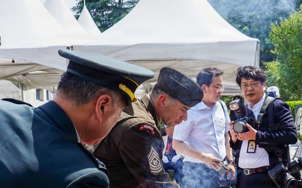 Towns and Choi honor Paik’s service