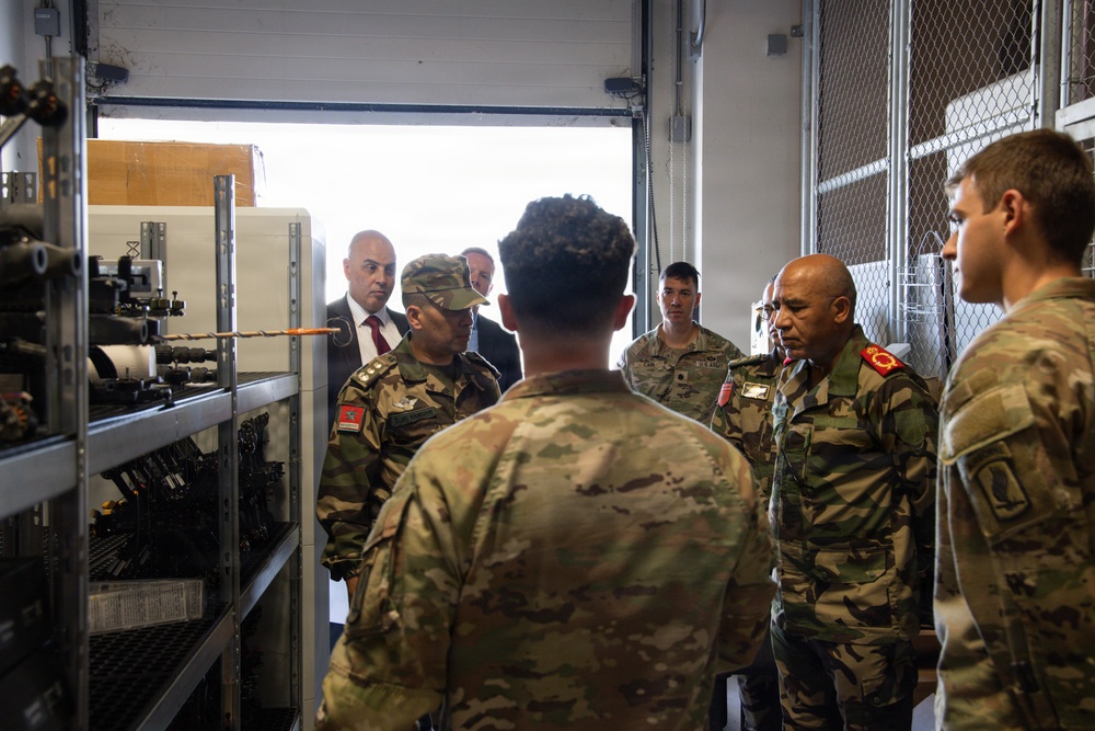 Royal Moroccan Armed Forces Maj. Gen. Mohsine Bensdira meets with SETAF-AF leaders