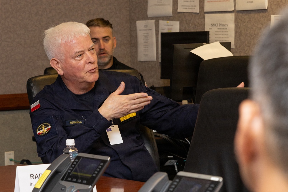 Rim of the Pacific 2026 hosts senior naval leaders from Peru and Poland